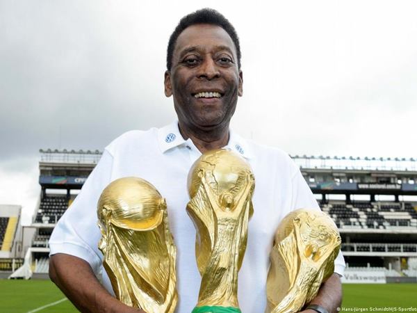Pele sở hữu 3 danh hiệu vô địch World Cup