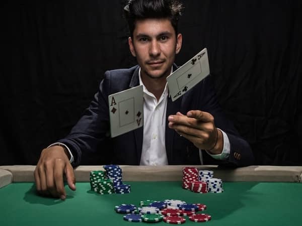 Những tâm lý đánh Poker thường thấy và cách phân biệt
